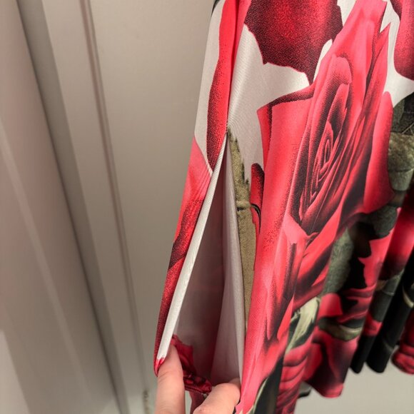 Gorgeous Floral Dress with pockets - Picture 7 of 11